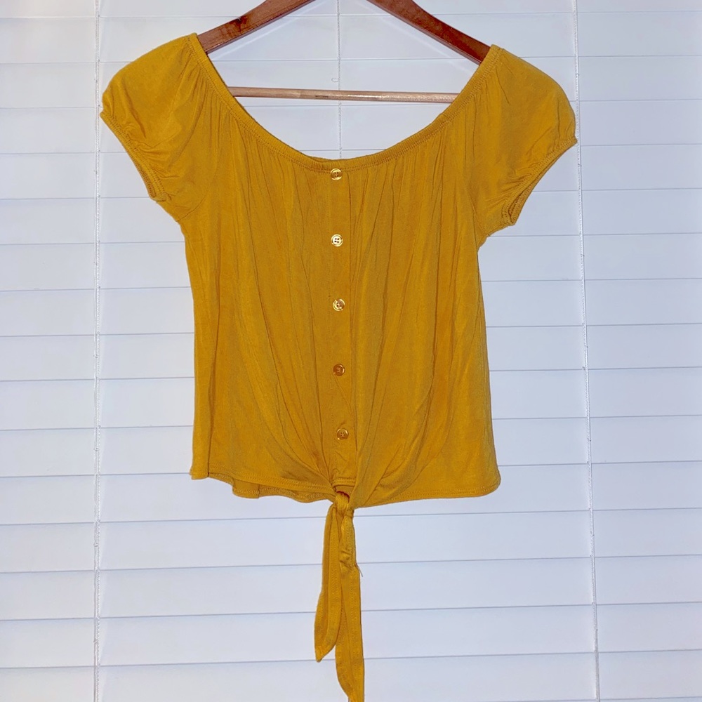 Lucky Brand orange/yellow cropped blouse with buttons & adjustable tie